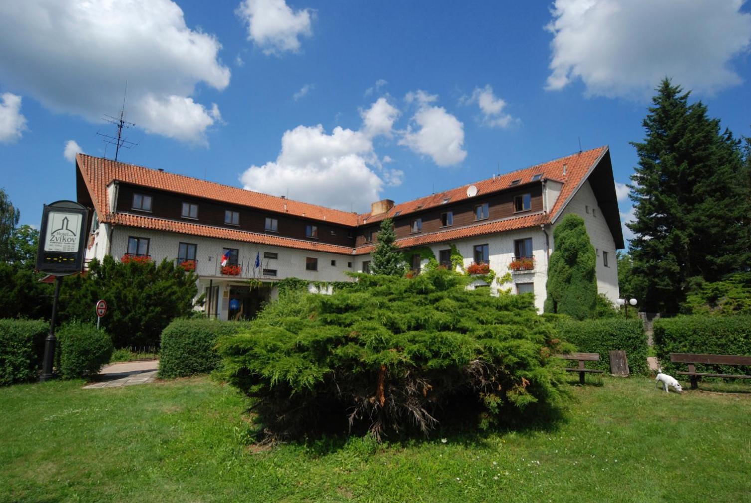 Zvíkovské Podhradí Resort Hotel Zvikov מראה חיצוני תמונה