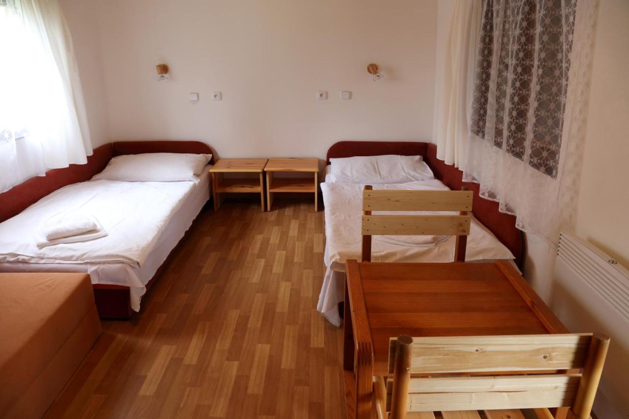 Zvíkovské Podhradí Resort Hotel Zvikov מראה חיצוני תמונה