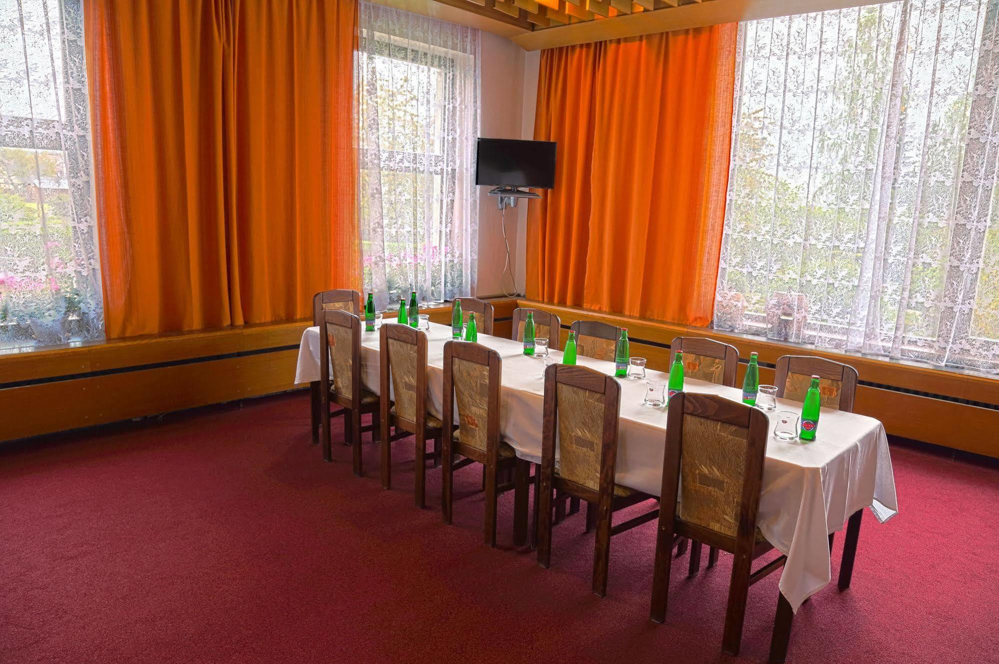 Zvíkovské Podhradí Resort Hotel Zvikov מראה חיצוני תמונה