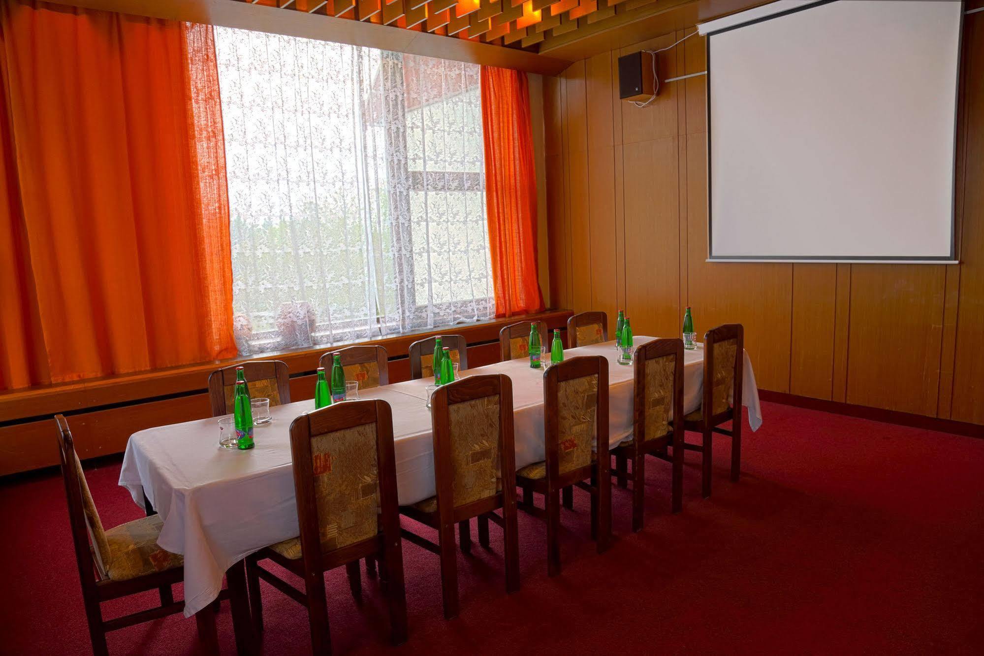 Zvíkovské Podhradí Resort Hotel Zvikov מראה חיצוני תמונה