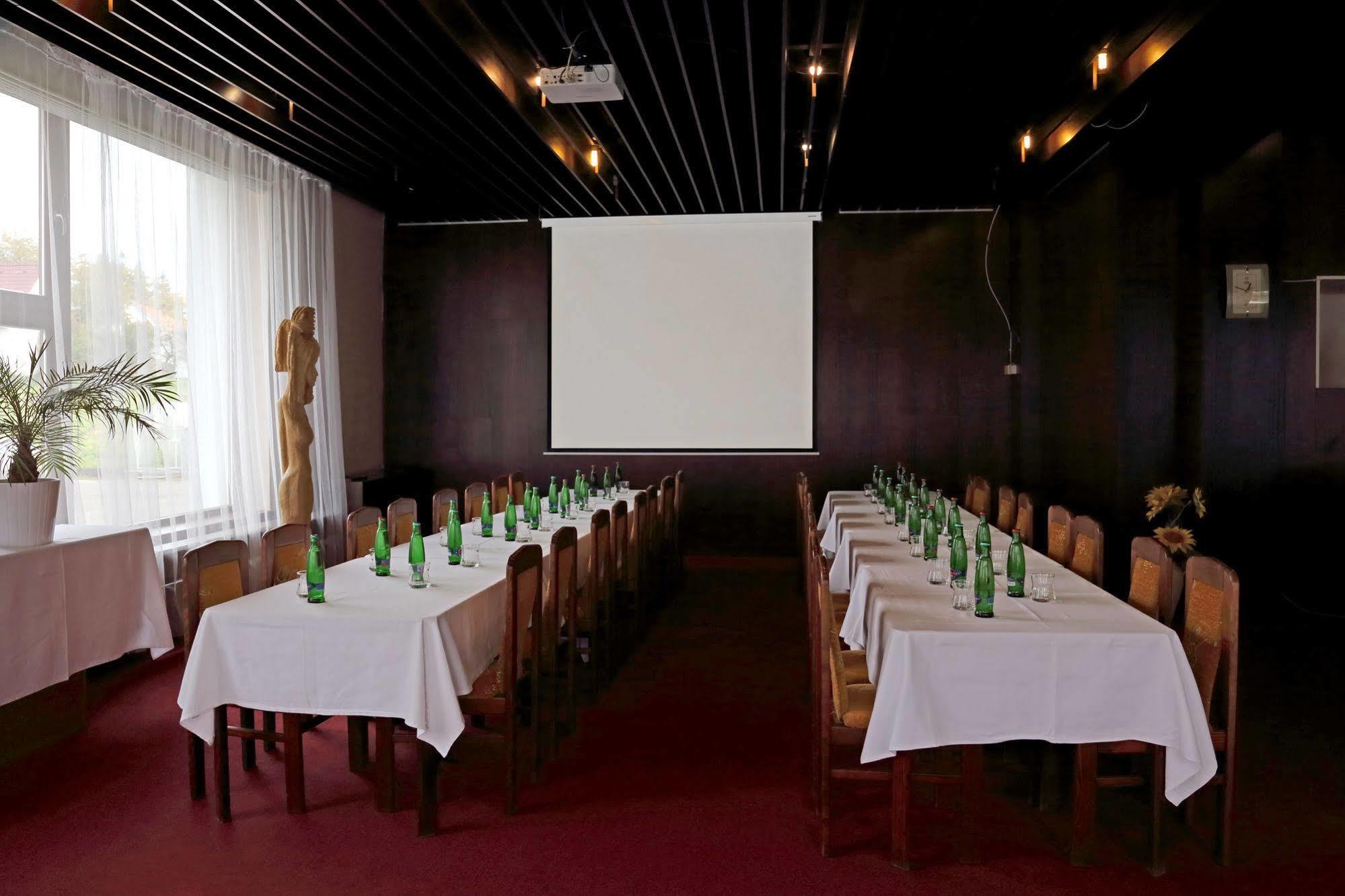 Zvíkovské Podhradí Resort Hotel Zvikov מראה חיצוני תמונה