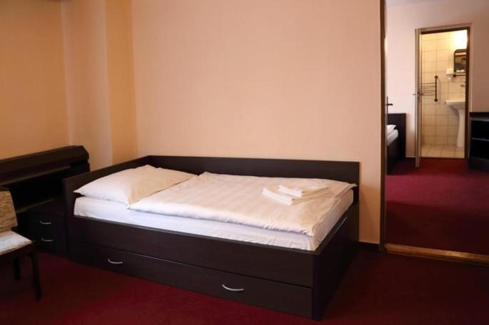 Zvíkovské Podhradí Resort Hotel Zvikov מראה חיצוני תמונה