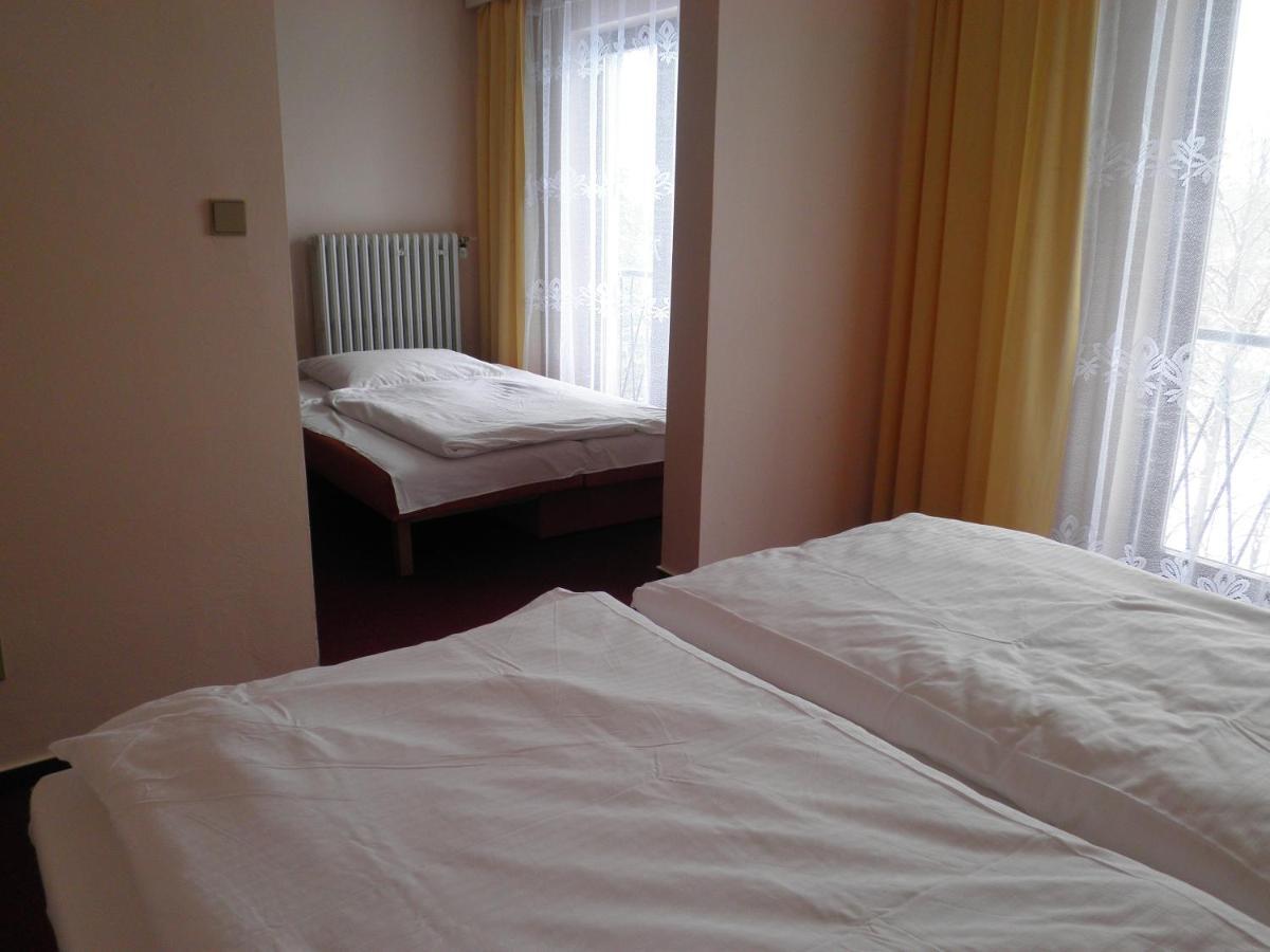 Zvíkovské Podhradí Resort Hotel Zvikov מראה חיצוני תמונה